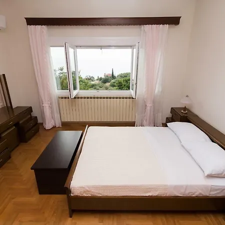 Bivas Nikolaos 別荘